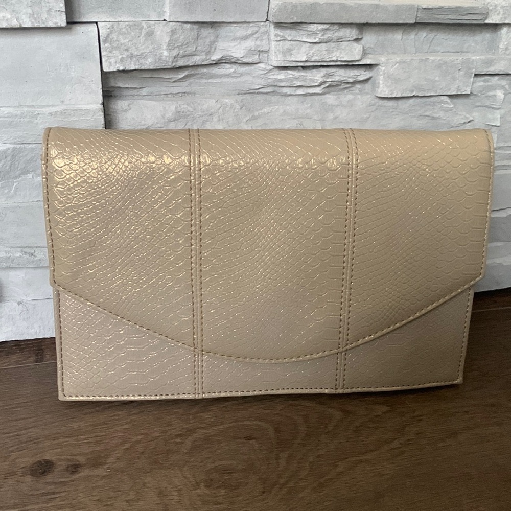 Banana Republic purse